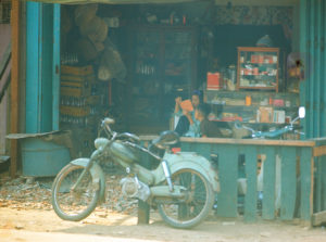 Viet Shop Reading